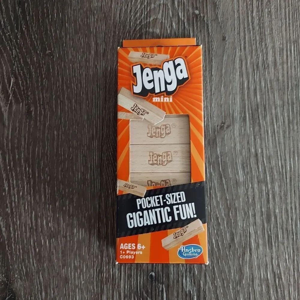 Jenga Mini Pocket Sized Game 18 Hardwood Blocks Hasbro Gaming New